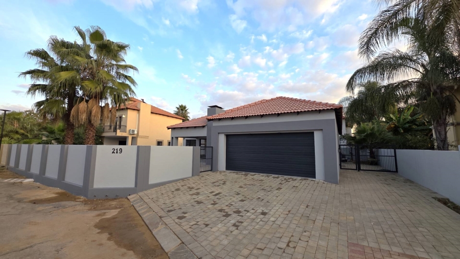 4 Bedroom Property for Sale in Melodie North West